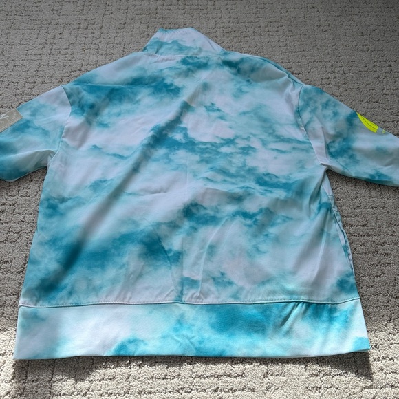 Blue and White Tie-Dye zumba windbreaker Pullover - Picture 5 of 6